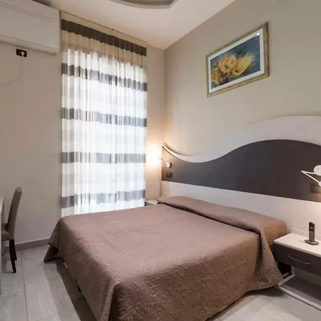 Roma 3* Marina di Massa