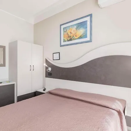 Hotel Roma 3*
