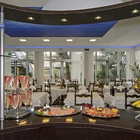 Roma Hotel 3*