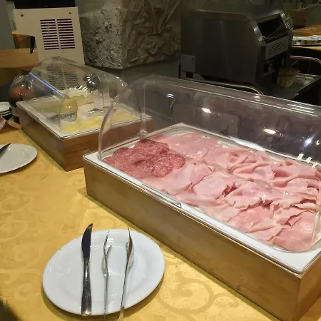 Roma مارينا دي ماسا