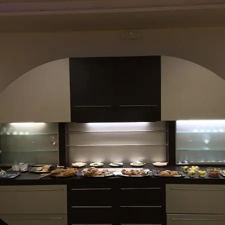 Hotel Roma 3*