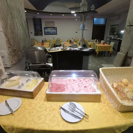 Hotel Roma 3*
