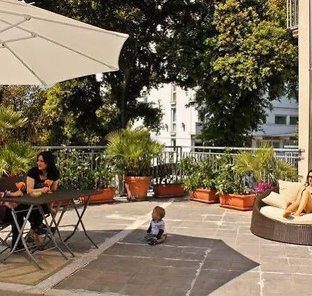 Hotel Roma 3*